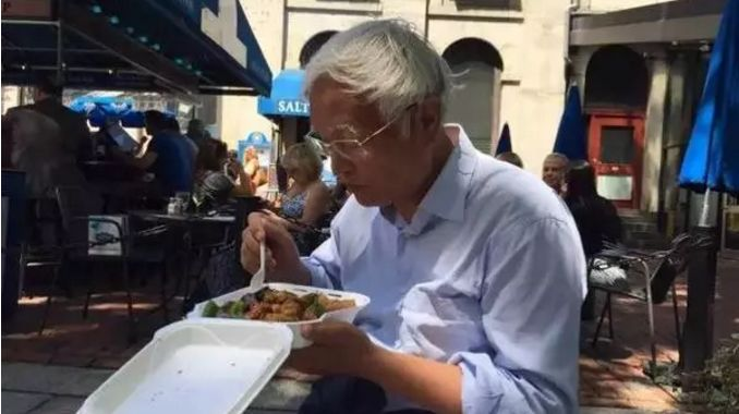 人生如戏，要在合适的舞台穿上应景的戏服说合